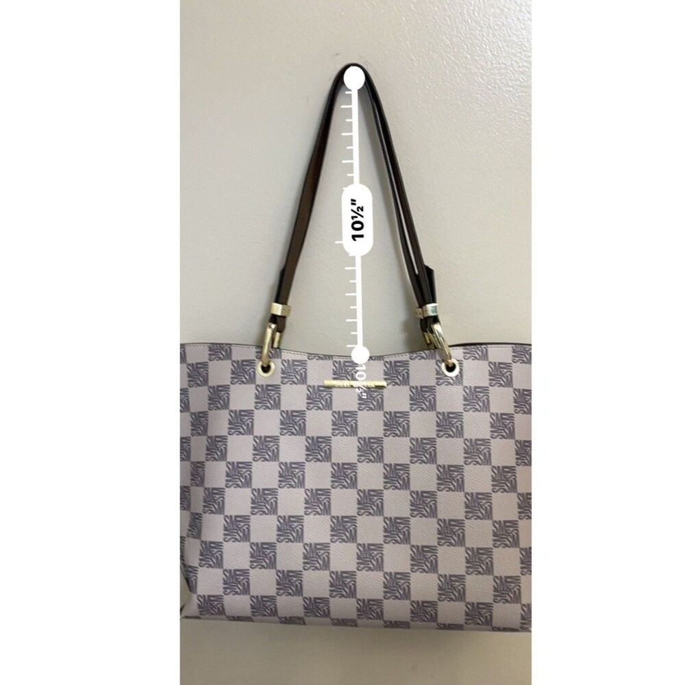 Steve Madden signature tote with matching clutch - Picture 8 of 14